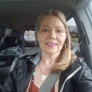 Meet your Posher, Paula